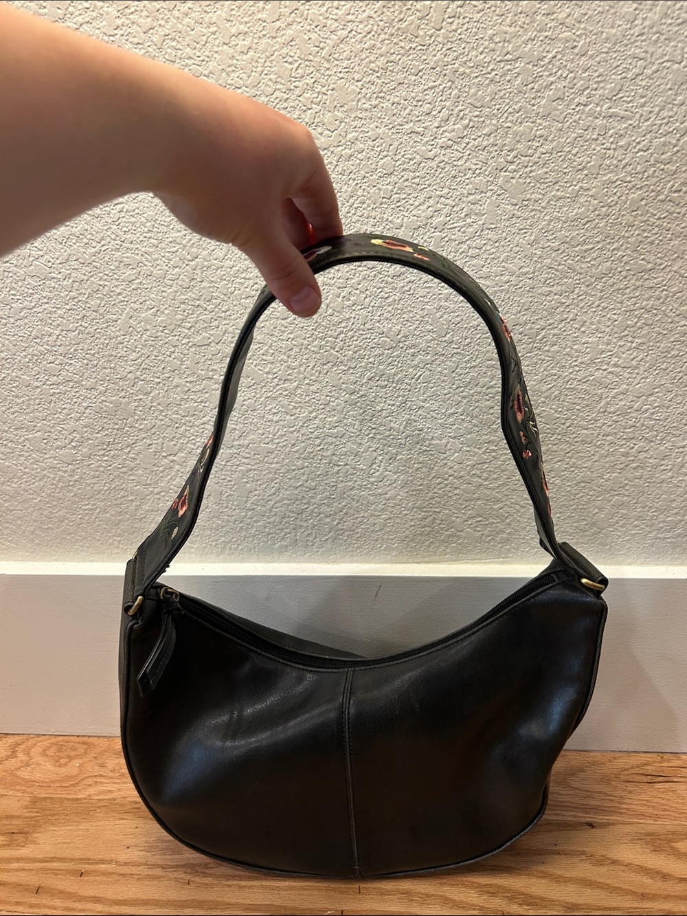 Black Leather Shoulder Bag with Embroidered Floral Strap